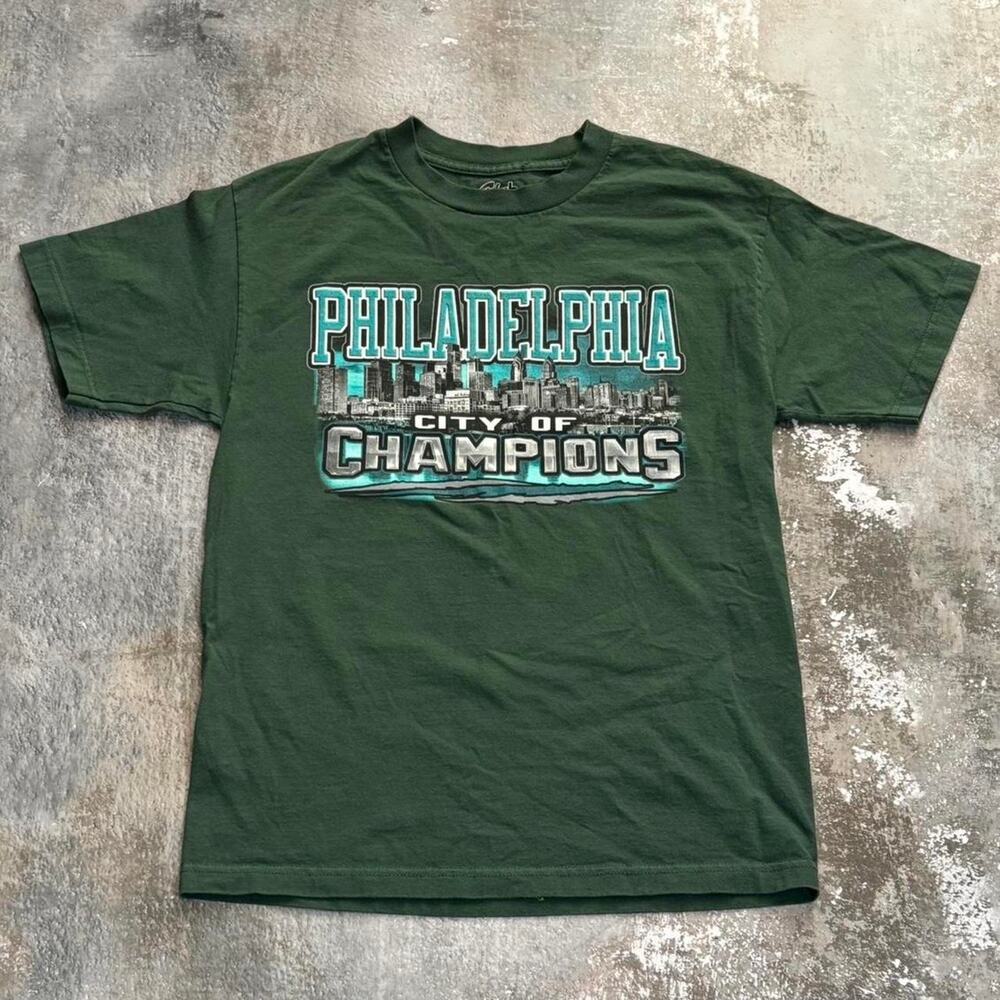 Philadelphia Eagles City Of Champions T Shirt. Green NFL Super Bowl. Size Medium